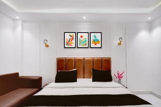 Hotel O DTU New Delhi Formerly V Town - 4