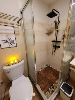 Ideal Family Gateaway Connected to Eastwood Mall - Manilla - 4