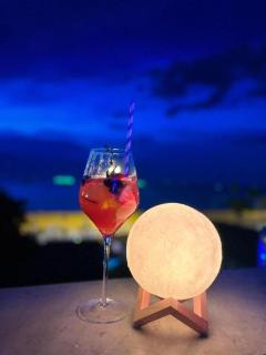 The Globe Hotel, Bar & Restaurant - 2