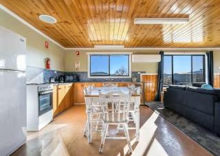 Kellraine Holiday Units - 4