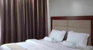 Cherry Midtown Hotel - 9