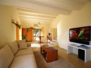 Villa Barcares Petit con piscina y amplios jardines, para 6, by BeBreeze - 1