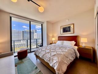 Escape to Chic Apartment in the Heart of Miami - 0