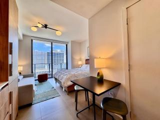 Escape to Chic Apartment in the Heart of Miami - 1