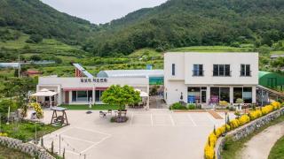 Yeosu Everyday Small Changes Pension - 8