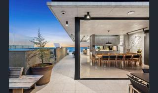Luxury Coastal Escape pool, sauna, cinema, views - 0