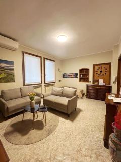 LA FONTANA FIORITA 2 - 8