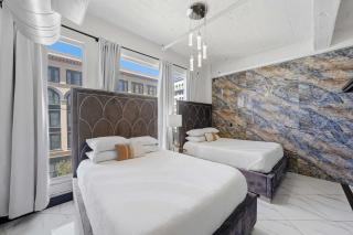 Elegant Gaslamp Loft City Views & 99 Walk Score - 9