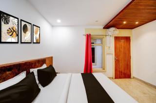 Collection O Rani Kamlapati Railway Station Formerly Silkroute Palace - 3