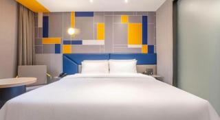 7 Days Inn Wuhan Dingziqiao Zhongnan Road Metro Station - 8