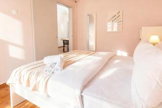 Spacious 2BR Apartment with Balcony - 2