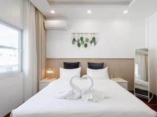 White Moonlight Pool Villa - 6