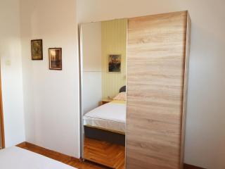 Mare Beachfront Apartments - 2