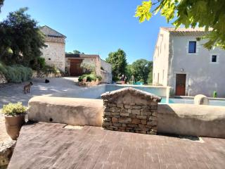 Mas provençal dans un lieu exceptionnel - 9