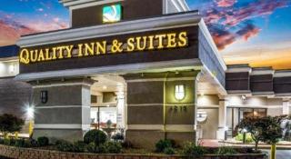 Quality Inn & Suites Kansas City - Independence I-70 East - Independence - 4