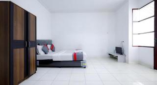 Hotel O J&b Rooms Tomang - 3