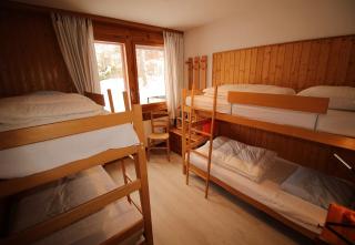 Edelweiss F 805 a Anzere avec vue sur les Alpes - 5