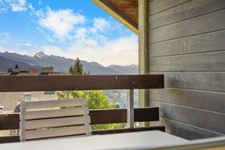 Emeraudes 404 pres de la telecabine a Anzere - 1