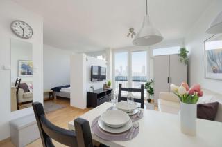 Studio in City Center near the Capitol Theater by Noclegi Renters - 7