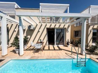 Seaside Pool Villas - 5