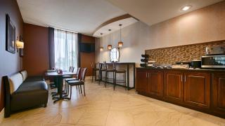 Days Inn by Wyndham Columbia Kentucky - Columbia - 9