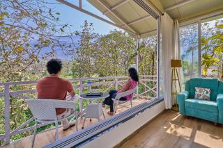 SaffronStays Chirping Chalet - 5