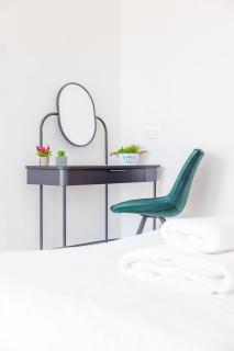 Bee & Be 1 bedroom Apartment 201 - 7