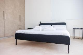 Bee & Be 1 bedroom Apartment 201 - 2