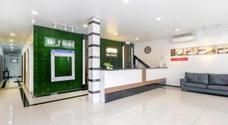 OYO 718 Mr J Hotel Wakaf Che Yeh 1 - 5