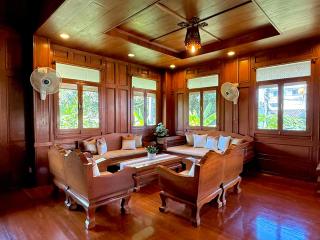 Wat Khet Teak House Homestay - 7