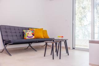 Bee & Be 1 bedroom Apartment 202 - 9