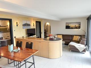 Casa Moorea by fewotessin - 3