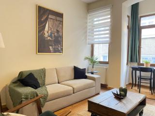 Authentic 1BR Beyoğlu Flat - Walk to İstiklal - 3