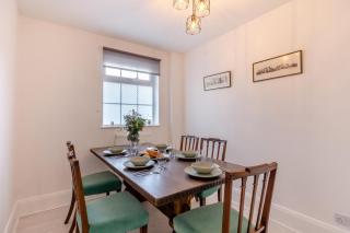 3 Bed in Needwood oc-g34826 - 2