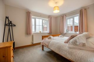 2 Bed in Child Okeford oc-w35000 - 2