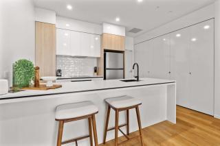 Luxury Riverfront 2BR Surfers Paradise - 7
