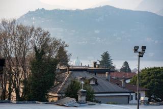 Tina's lake view apartment - 0