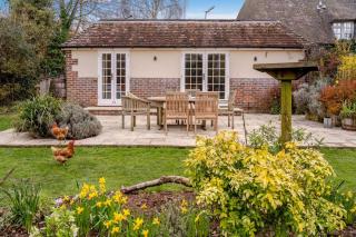 2 Bed in Winterbourne Dauntsey oc-d36904 - 0