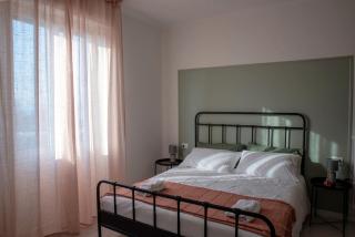 Tina's lake view apartment - 8