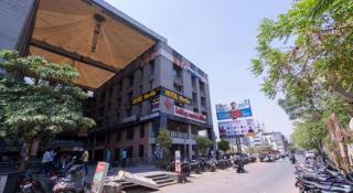 Hotel Berlin Gandhinagar - 5