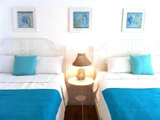 Bikini Hostel, Cafe & Beer Garden - Adults Only - 1