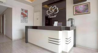 Life Emerald Hotel Surabaya - 5