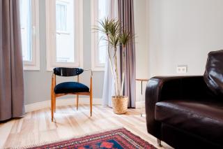 City-Center Urban Flat with Private Balcony - 9
