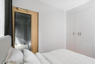 Golden Apartments Warsaw - Luxury 2-Bedroom, Mennica Residence&41 - Warsaw - 7