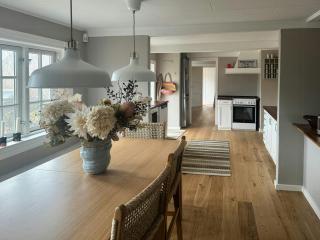 Charming House With Heated Pool Near Møns Klint - 6
