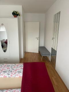 Stylisches Haus in Klagenfurt mit Bergblick - 3