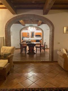 Stunning Tuscan Farm House with an Olive Grove - 9