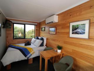 Leven Studio - StayTiny at Ulverstone - 6