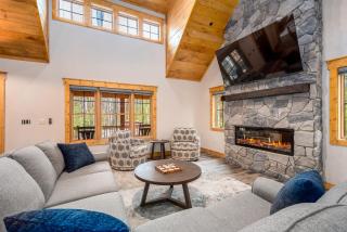 Willowcrest Brand NEW, Lake Access, Dock Slip, Dog Friendly, Hot Tub - 3