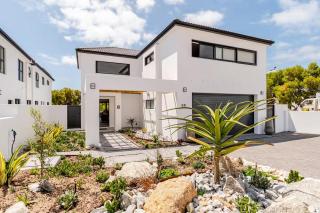 Selah on Sixth-house on Shelley Point Golf Course - 0